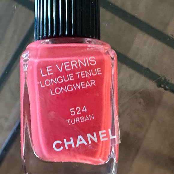 Makeup Set with Pink and Gold Accents - Picture 6 of 16